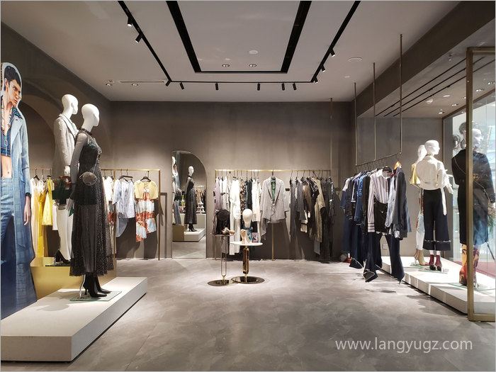 萬(wàn)象城女裝店內(nèi)裝修效果圖