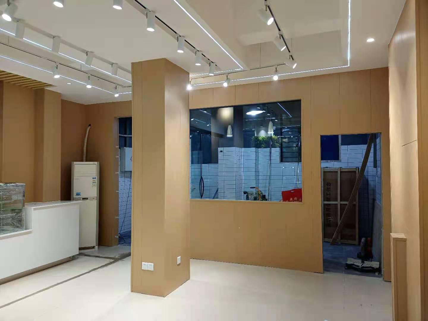 烘培店后廚裝修實(shí)景圖
